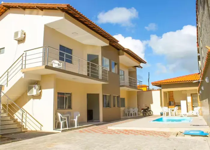 Condomínio a 350 m da Praia de Taperapuan Porto Seguro